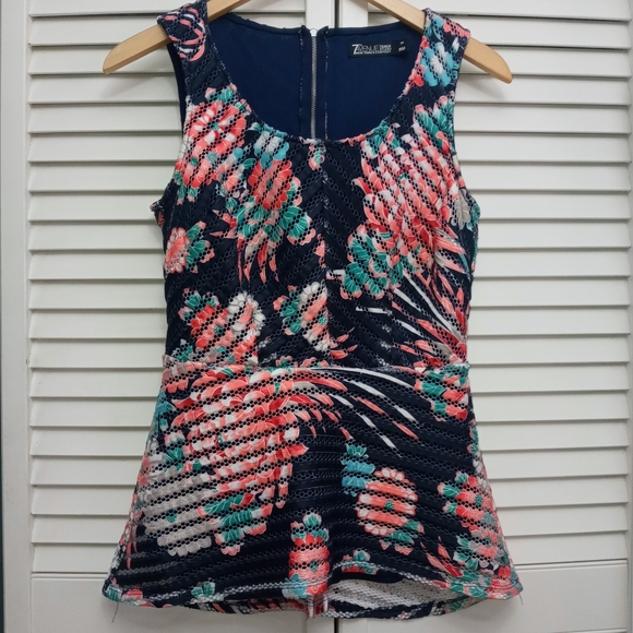 7th Avenue Design Studio Sleeveless Floral Eyelet Peplum top XS - Picture 1 of 8